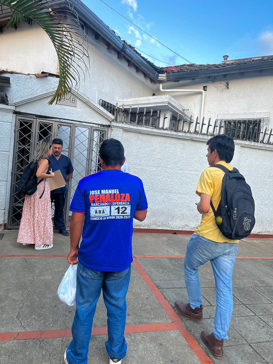 JorgeINeira's tweet photo. Gracias a diferentes líderes de la UIS que nos reportaron un caso, hemos podido caracterizar e iniciar ruta de atención a una persona de este sector.

Hoy inicia con servicios en el hogar de paso.

Este es el trabajo real: llamar, ARTICULAR, trabajar juntos por las personas! https://t.co/3UWmOlmldT