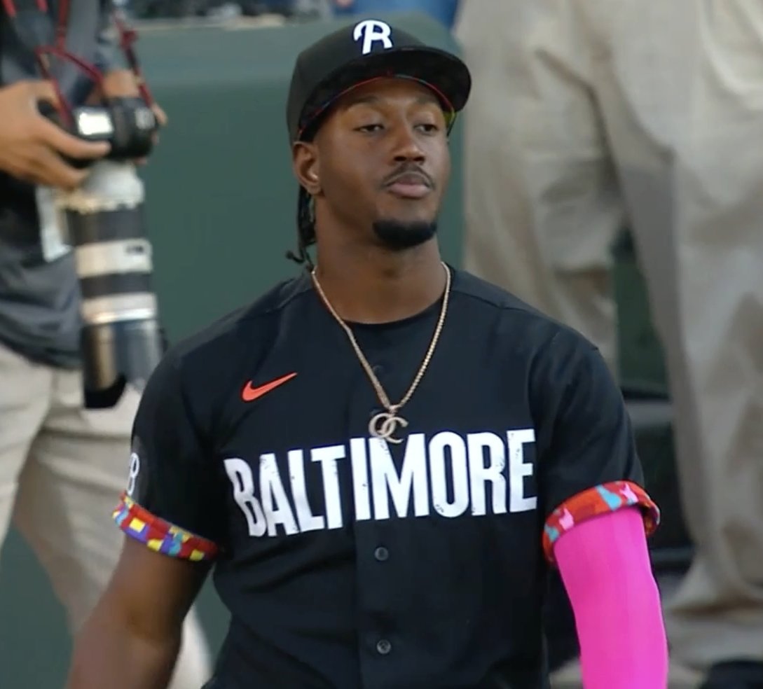 talkin-baseball-on-twitter-the-first-on-field-look-at-the-orioles