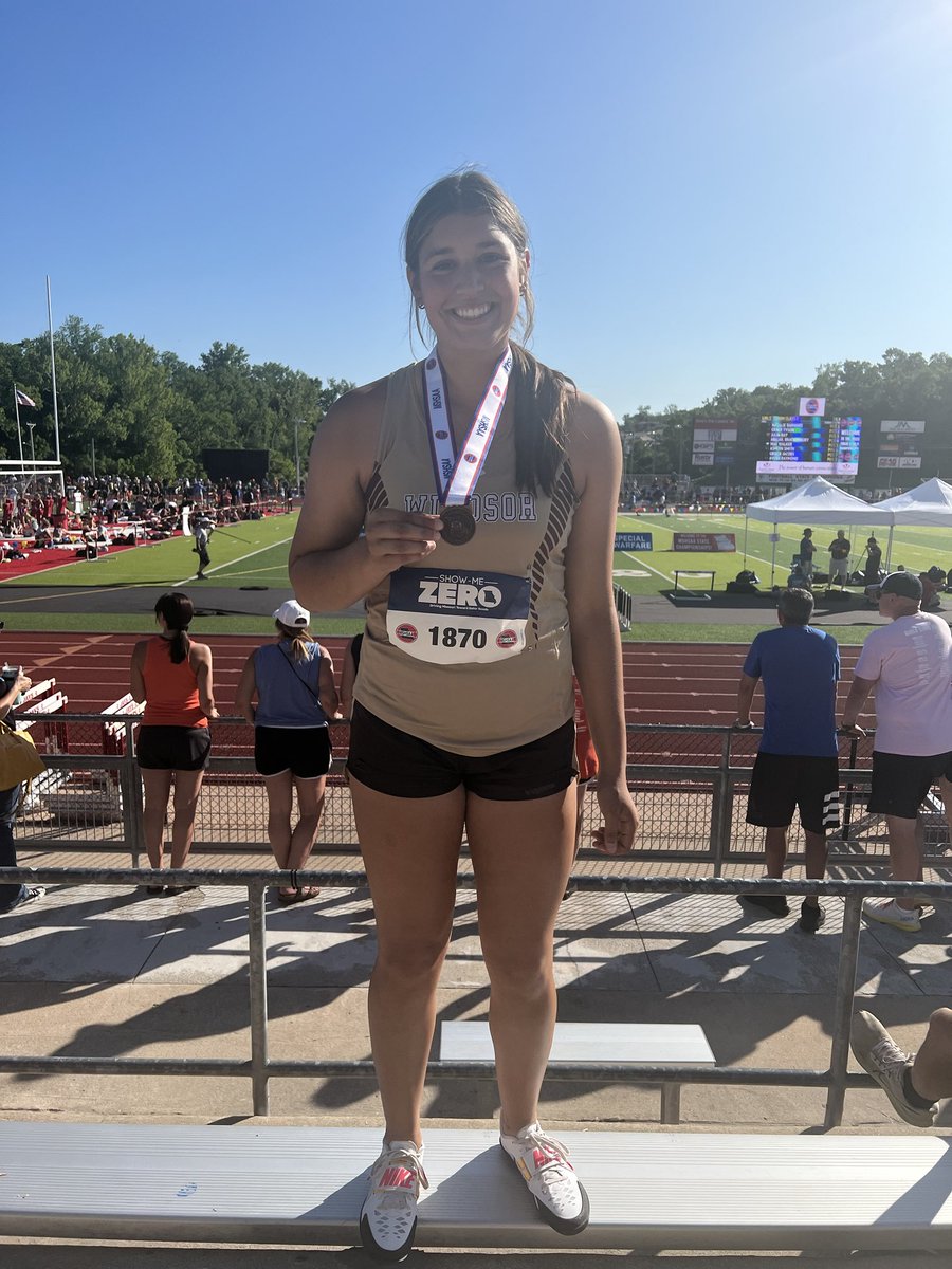 OwlRunners's tweet photo. Emma medals in 6th place!  We are so proud of you Em! https://t.co/6B2gwxtqAR