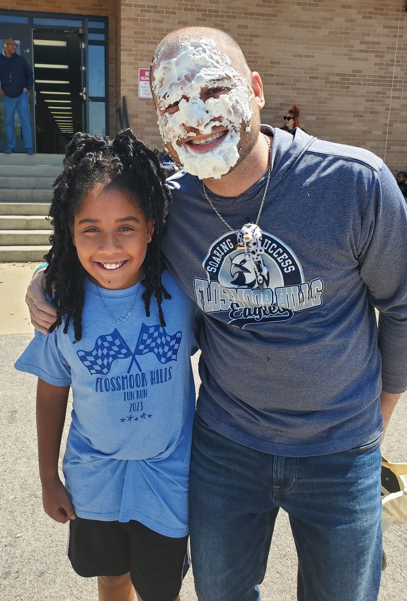 mrskolesar's tweet image. We had such a fun day today! 🥧🤪 @FlossmoorHills