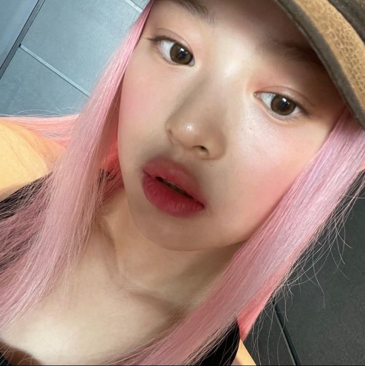 Estaba por dormir, pero al recibir la #𝟸𝟼𝟶𝟻·𝔪a𝚖𝔟a𝕔𔘓dę no dudé en levantarme rápido y poder arreglarme para este #𝕞y𝙽æ𝕧i𝕤̌·𝑓est𝕚va𝔩 en donde veré a las preciosas @i4starly.

 𝔣airy -- 𝑙𔘓v𝕖 ♡⃞ ･ #𝕝ucifer