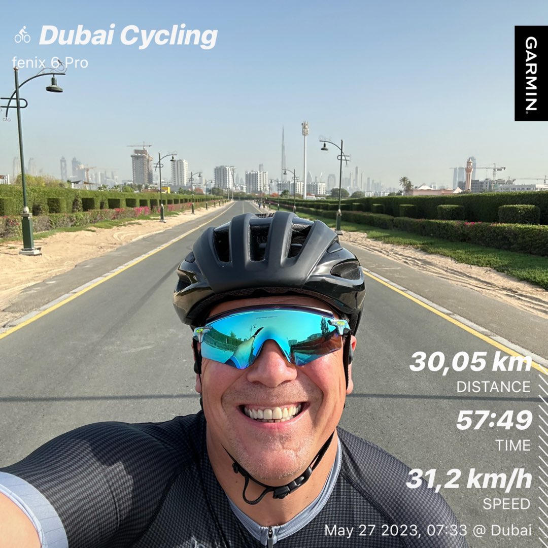 #goodtobeback in #dubai #morningride 🚴‍♂️ #loop #dxbike #dubai #keepgoing & #stayfit 💪 #WeLoveCycling #revolutioncycles🙋‍♂️