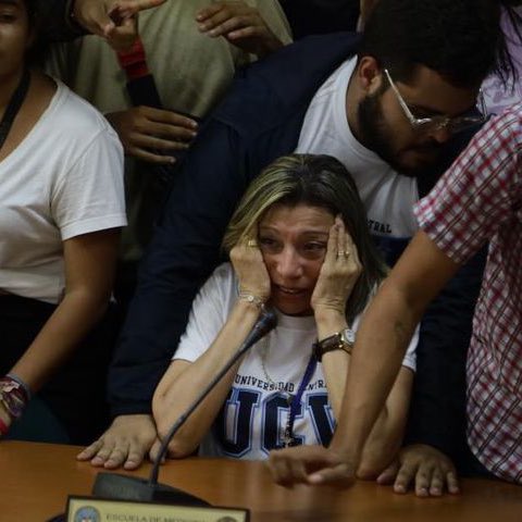 Viva la UCV tweet media