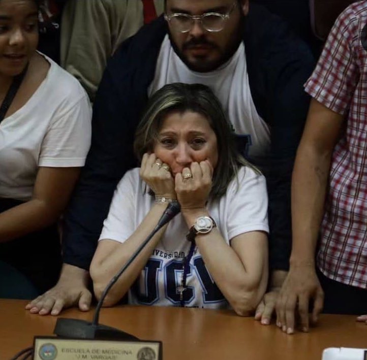 Viva la UCV tweet media