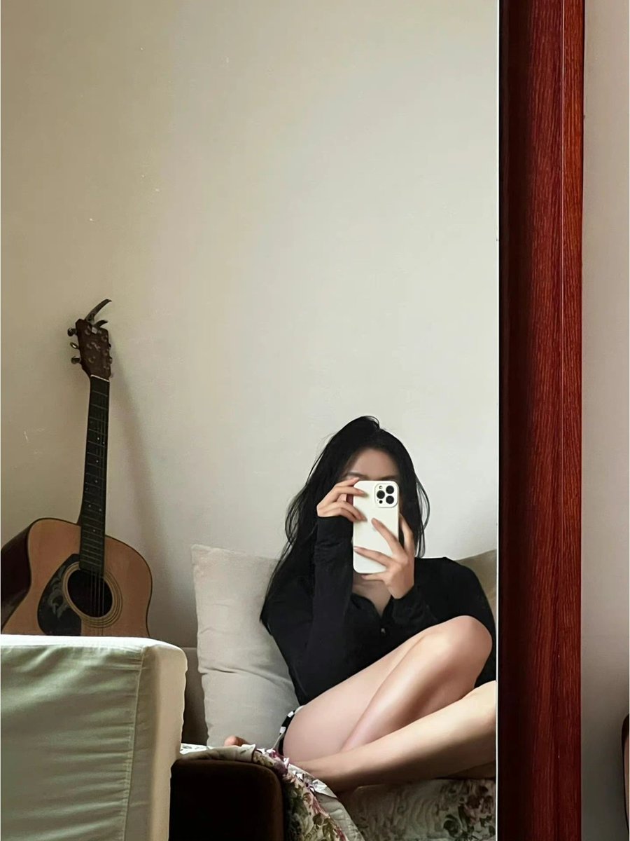 colangeloTest's tweet image. you must work hard
meet someone better