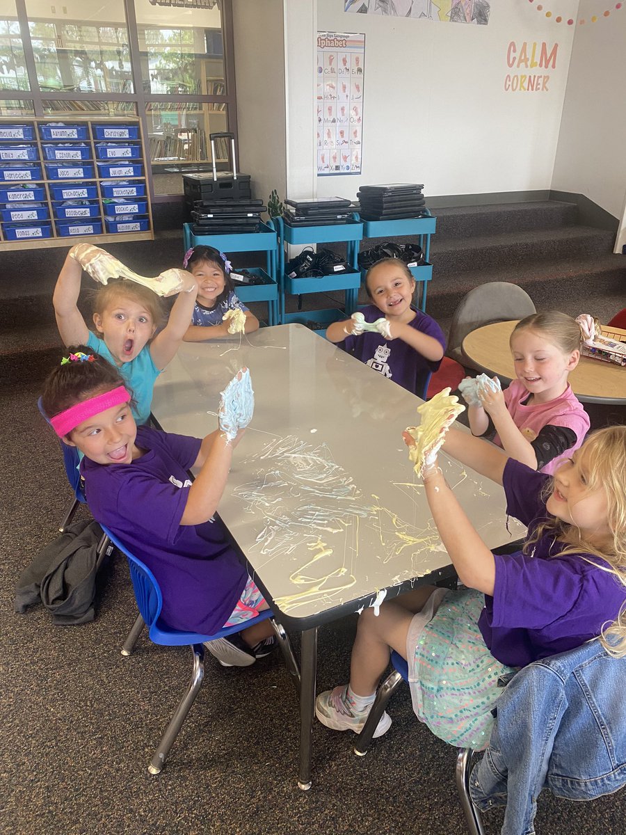 MrsBach_'s tweet photo. Slime Day at Rios! What an amazing community we have, these kids could not stop smiling! @RiosRobots #TK https://t.co/Vfn1UxvpBG