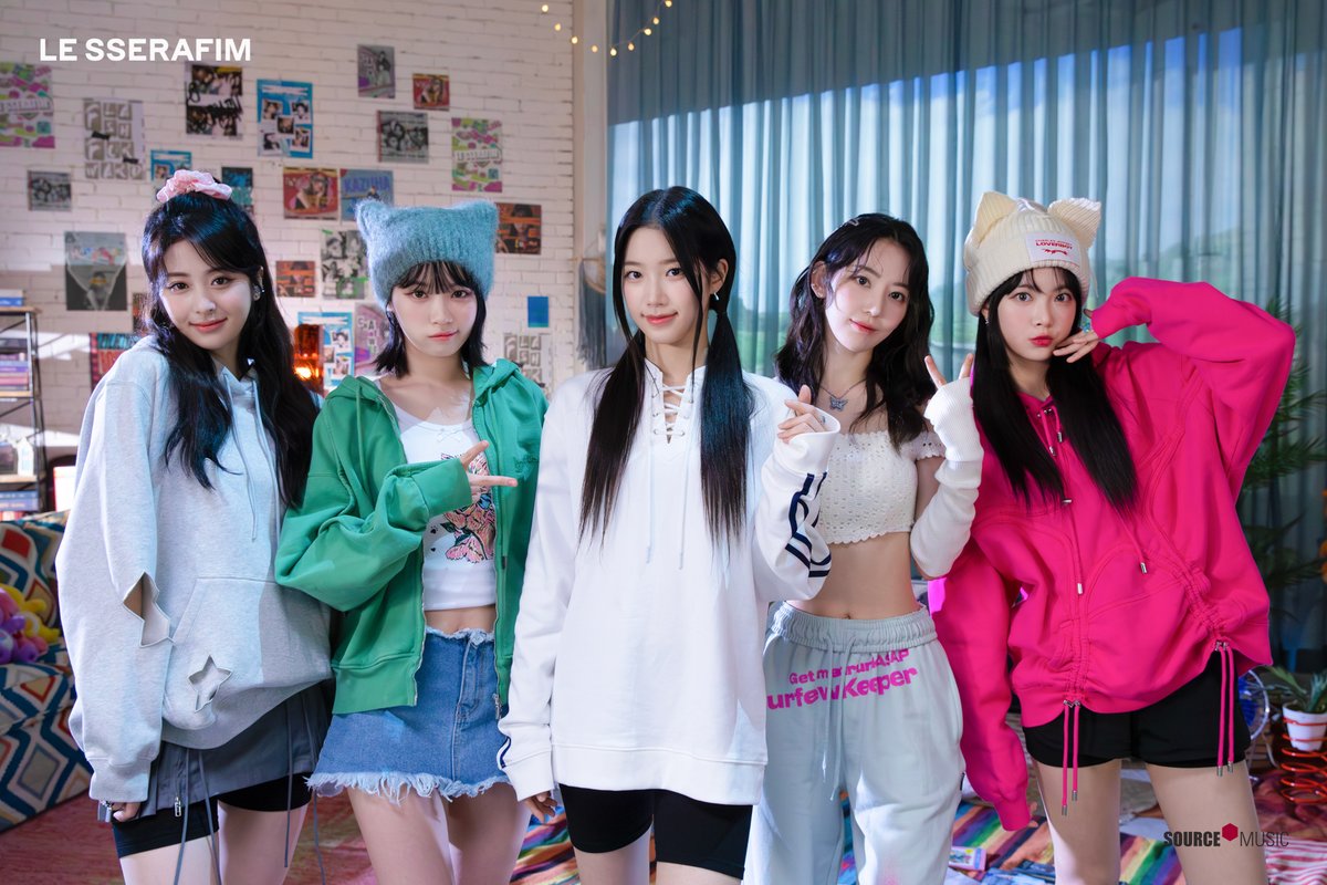 le_sserafim's tweet photo. ‘LE SSERAFIM COMEBACK SHOW UNFORGIVEN’ VCR Photo Sketch
(https://t.co/qe75TjlYiQ)

#LE_SSERAFIM #르세라핌
#UNFORGIVEN https://t.co/Pf5oVmJvRp