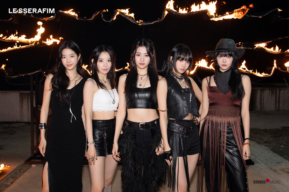 le_sserafim's tweet photo. ‘LE SSERAFIM COMEBACK SHOW UNFORGIVEN’ VCR Photo Sketch
(https://t.co/qe75TjlYiQ)

#LE_SSERAFIM #르세라핌
#UNFORGIVEN https://t.co/Pf5oVmJvRp