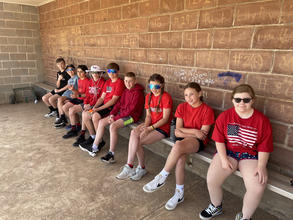 CharRinehart's tweet photo. The power of moments. Getting down to the last few with #TeamIntrepid @TeamNSIS @canon_mac. Great day celebrating this wonderful team and all our moments together this year. https://t.co/qGKBQDD4D6