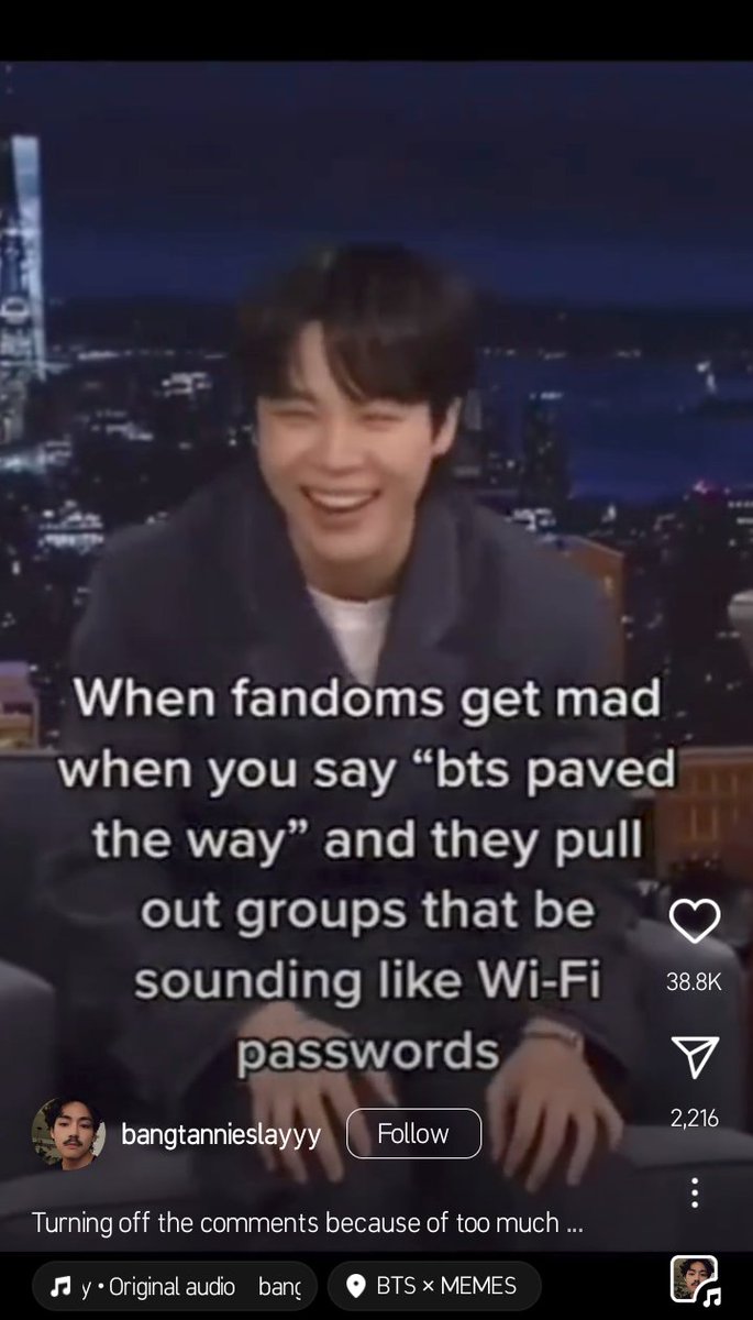 ARMYPurpleONCE's tweet photo. OH MY GOD💀 https://t.co/6XCoxcb6Se