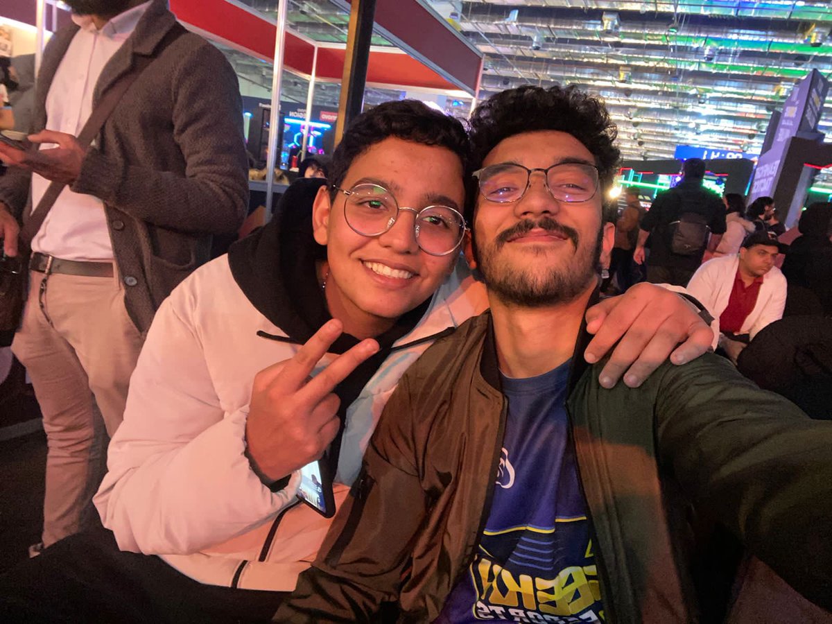 ab0sha's tweet image. Happy birthday to one of my favorite people enjoy your birthday boomer ❤️