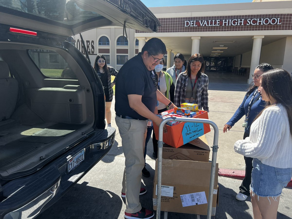 Del Valle High School Counselors tweet media
