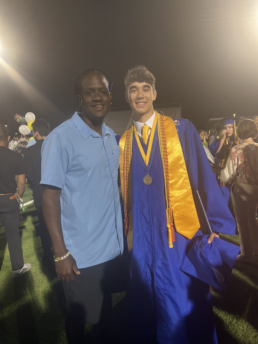 Antler Basketball tweet media