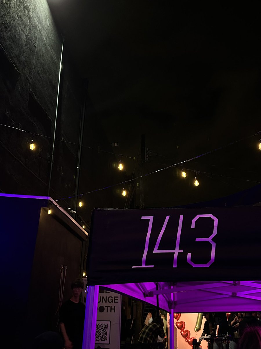 eyeamabby_'s tweet photo. goodbye 143 you were a good one 💜 https://t.co/wsw40IcV50