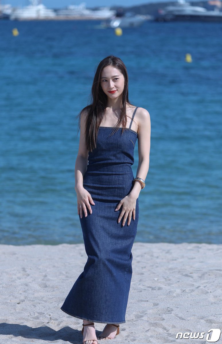 Cakepnya Unreal banget 🥹😍

#Krystal at #CannesFilmFestival2023