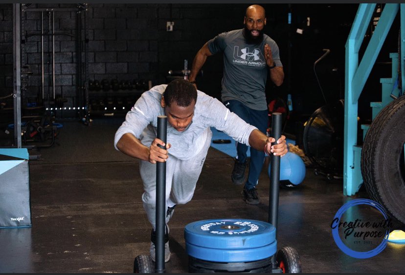 charlesiii328's tweet photo. The grind continues! 100 days till kick off! #footballconditioning 💪🏾🏟 https://t.co/tCNFxCXPEm