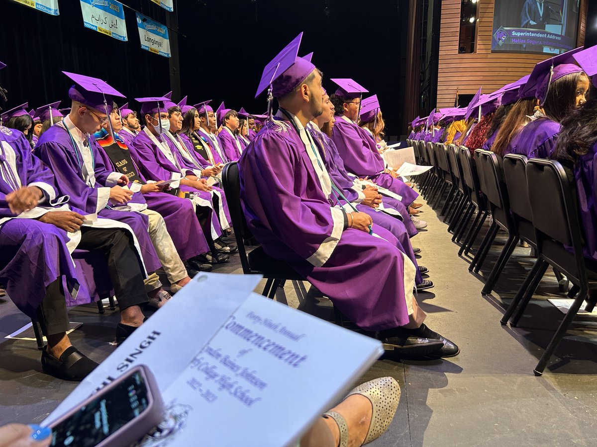 Congratulations to this year’s @LBJ_ECHS graduates!
Our #AISDgrads make us #AISDproud