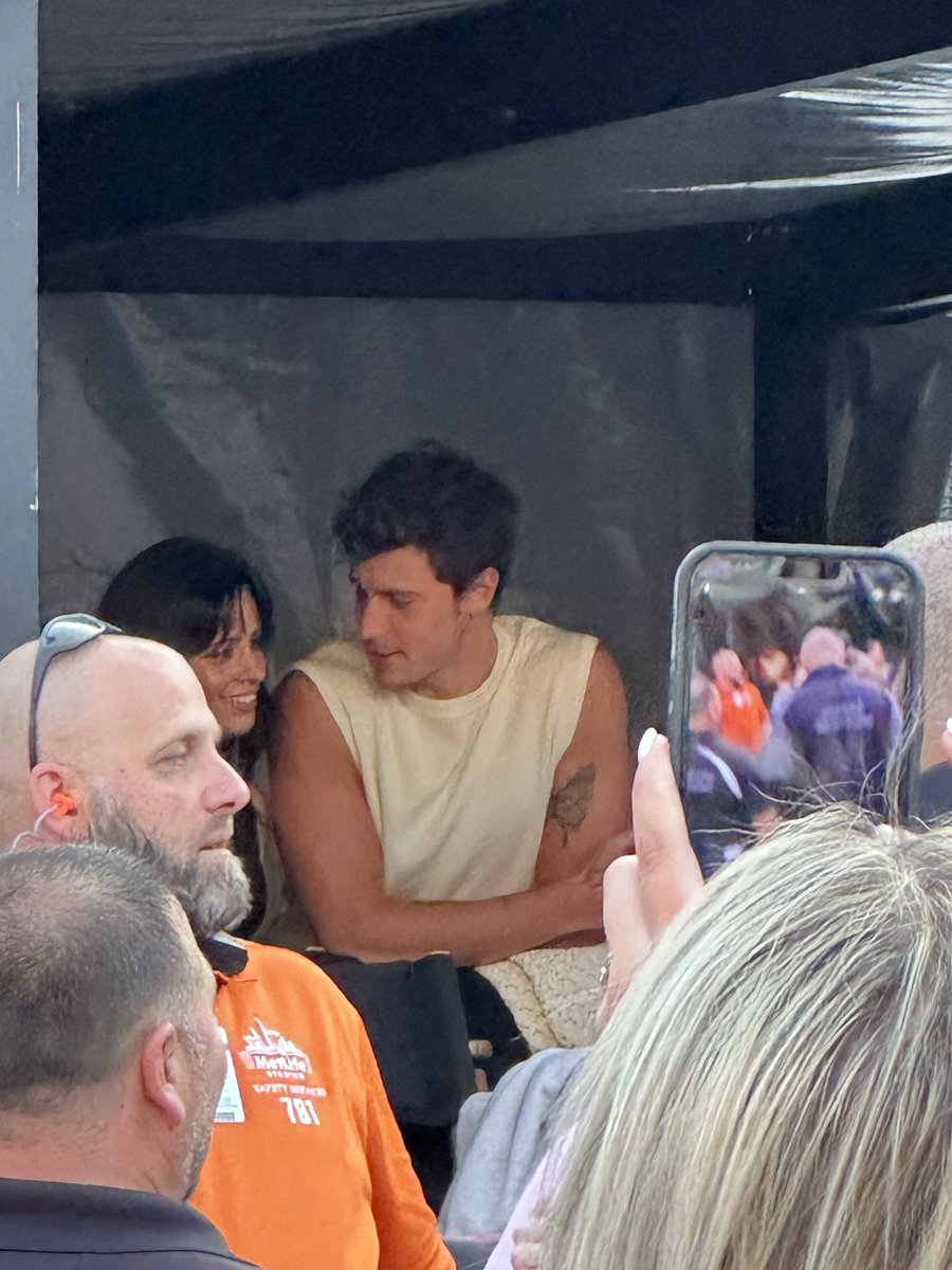 shawndaily on Twitter "Shawn Mendes and Camila Cabello at Taylor Swift