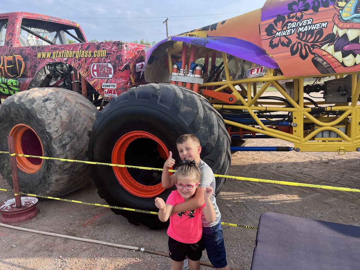 #MonsterTruckz