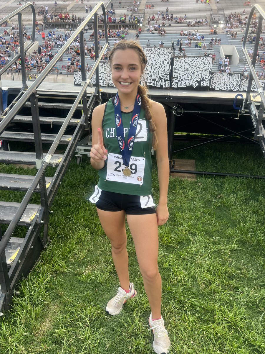 4A girls 3200 meter state champion 🥇 

Elyssa Frieze of Chapman becomes a 2x state champion in the girls 3200 meter run as just a junior, running 11:15.82.

#trackinkansas