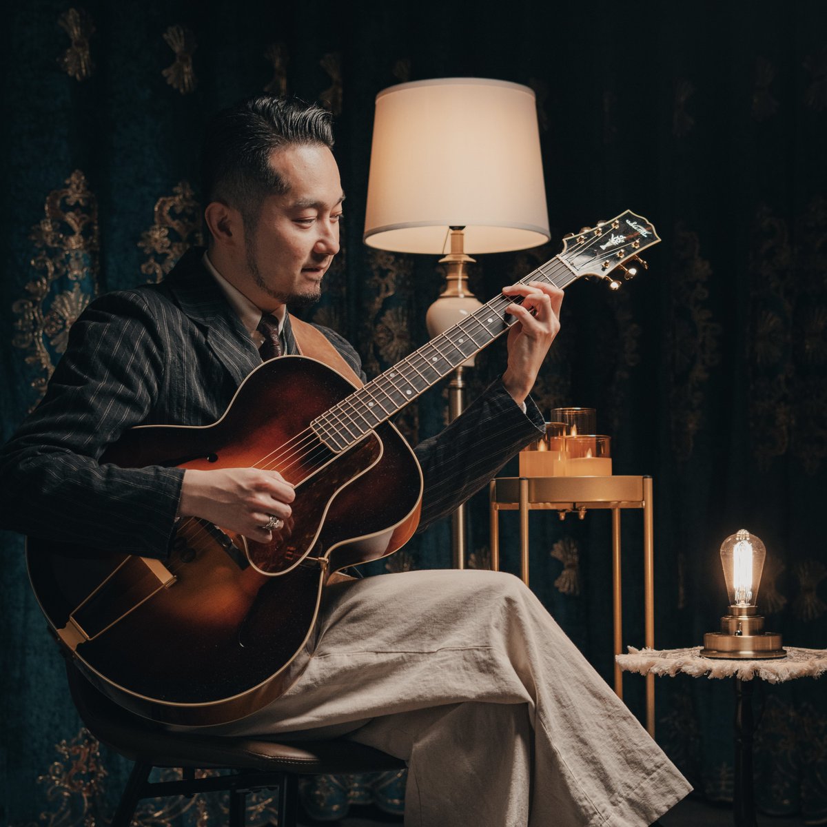 SpotlightJazz's tweet photo. 大阪のギタリスト上東裕嗣さんを撮影しました‼︎Eddie Langを敬愛する上東さんのスタイルは2023年にはとても貴重だと思います。

動画をどうぞお楽しみに‼︎ https://t.co/fdM0dcG6jR