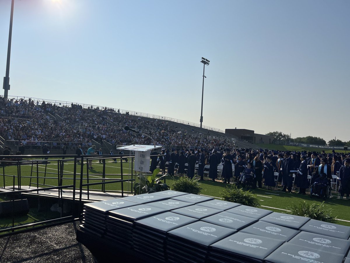FBISDSupe's tweet photo. Clements High School graduation is a wrap! Over 600 graduates earned diplomas onto their next step toward a bright future. Congrats Principal Schillingburg and staff! Fort Bend ISD and this Supt are very proud of you! https://t.co/RRY6TV42jI
