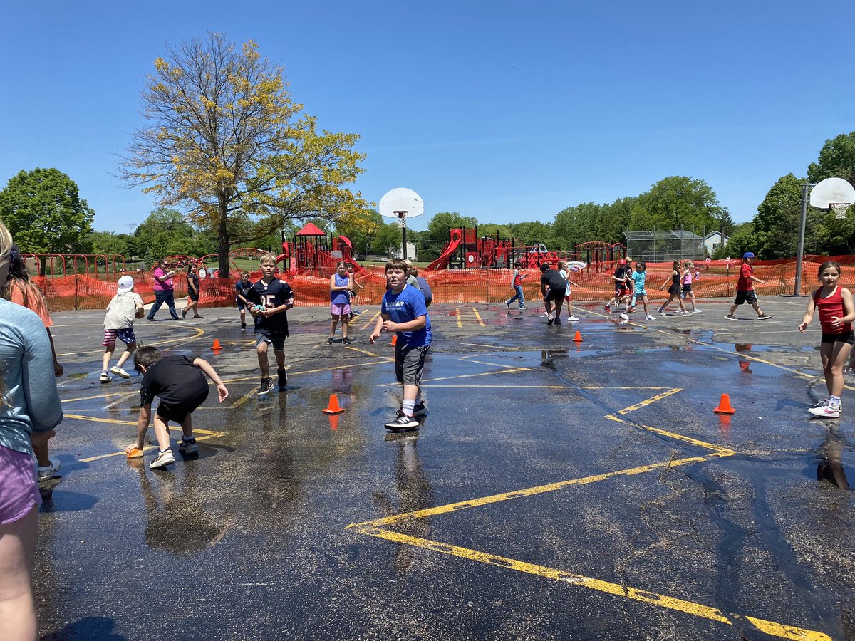 Ms. Snell tweet media