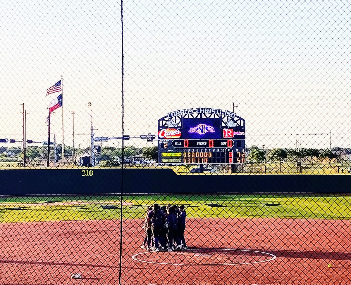 #STATEBOUND #FINALFOUR Lady Hounds 2 Lady Hornets 0 Way to go Ladies, Coaches, &: Manager.