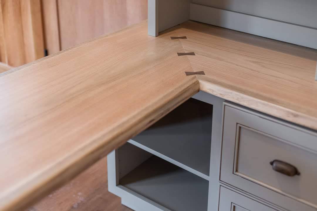 KitchBathDesign's tweet image. That one time my husband made a countertop to go on a custom built in I designed. (: &amp;lt;3
.
.
.
.

* Have a office that needs some design help? Lets Talk *
calendly.com/studiomartinco… 
#alyssamartin #interiordesigner #virginiainteriordesigner #fau