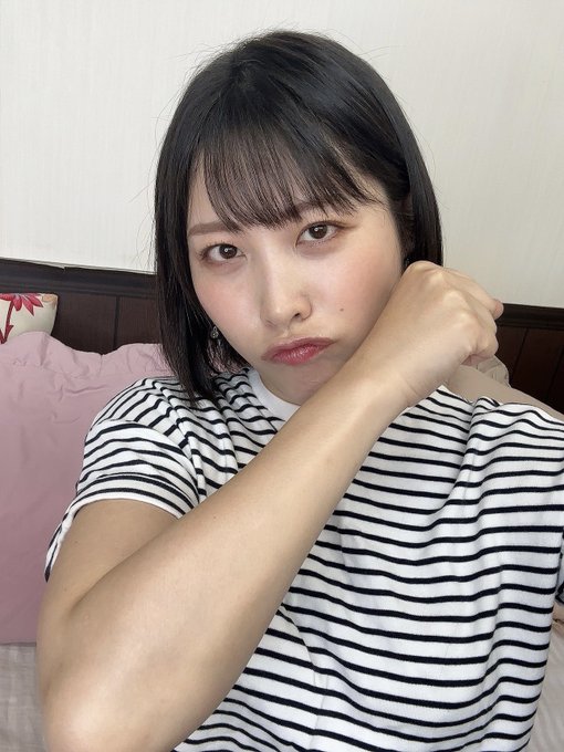 おはようございます！  たとえおちんちんが大きくても,心の器が小さければ魅力的じゃないなと思った,トレーニング後の朝&hellip;😂笑  今日はジャスミン撮影会です！ 良い日にしましょう🫶  (この画像が今夜20時更新のすのちゃんねるのサムネになります！)<a href="/tag/bigsmile"class="tags"><span>#bigsmile</span></a><a href="/tag/%E3%81%99%E3%81%A3%E3%81%B4%E3%82%93"class="tags"><span>#すっぴん</span></a><a href="/tag/%E5%86%99%E7%9C%9F"class="tags"><span>#写真</span></a><a href="/tag/%E6%B5%B7"class="tags"><span>#海</span></a><a href="/tag/%E6%87%90%E3%81%8B%E3%81%97%E3%81%84"class="tags"><span>#懐かしい</span></a><a href="/tag/%E8%87%AA%E6%92%AE%E3%82%8A%E6%A3%92"class="tags"><span>#自撮り棒</span></a><a href="/tag/%E6%98%A5%E5%8E%9F%E6%9C%AA%E6%9D%A5"class="tags"><span>#春原未来</span></a><a href="/tag/%E6%B5%B7%E5%A4%96%E6%97%85%E8%A1%8C"class="tags"><span>#海外旅行</span></a>