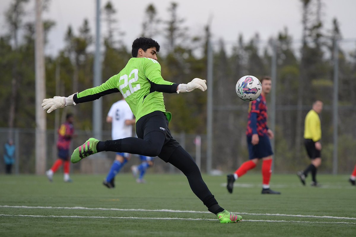 Day 1 action from the <a href="/MaritimeSupSer/">@MaritimeSuperSeries</a>  between <a href="/SuburbanFC/">Suburban FC</a> &amp; <a href="/WCRoyalsFC/">WinsloeCharlottetownRoyalsFC</a> Men’s and Women’s teams!!⚽️<a href="/MaritimeAthlete/">Maritime Athletic PROfiles</a> <a href="/SoccerNS/">Soccer Nova Scotia</a>