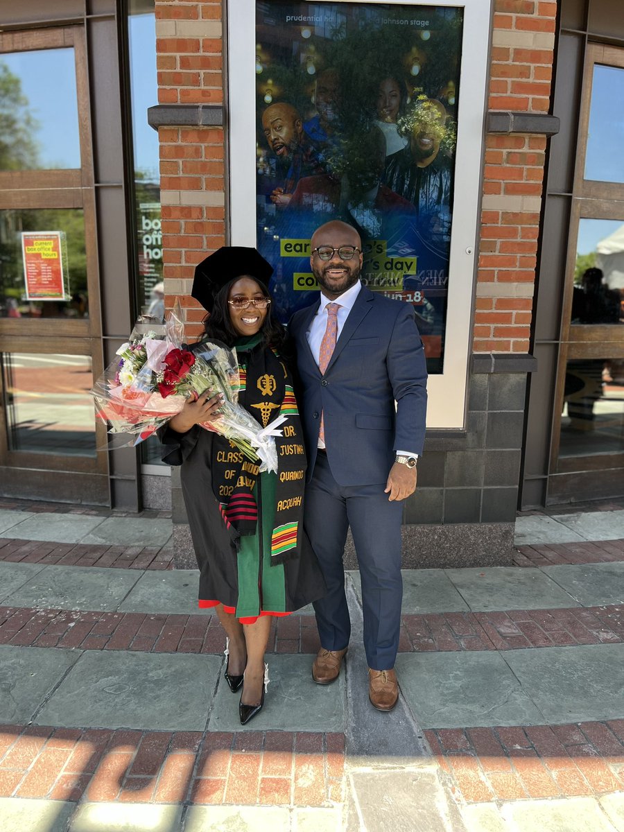 MD_JQA's tweet photo. What a journey of so many ups and downs but God did. It’s now Dr. Justina Quainoo-Acquah💁🏾‍♀️👩🏾‍⚕️ #MD #graduate2023 #AUACOM. Officially a graduate of @AU_Antigua https://t.co/E5FdXOCF36