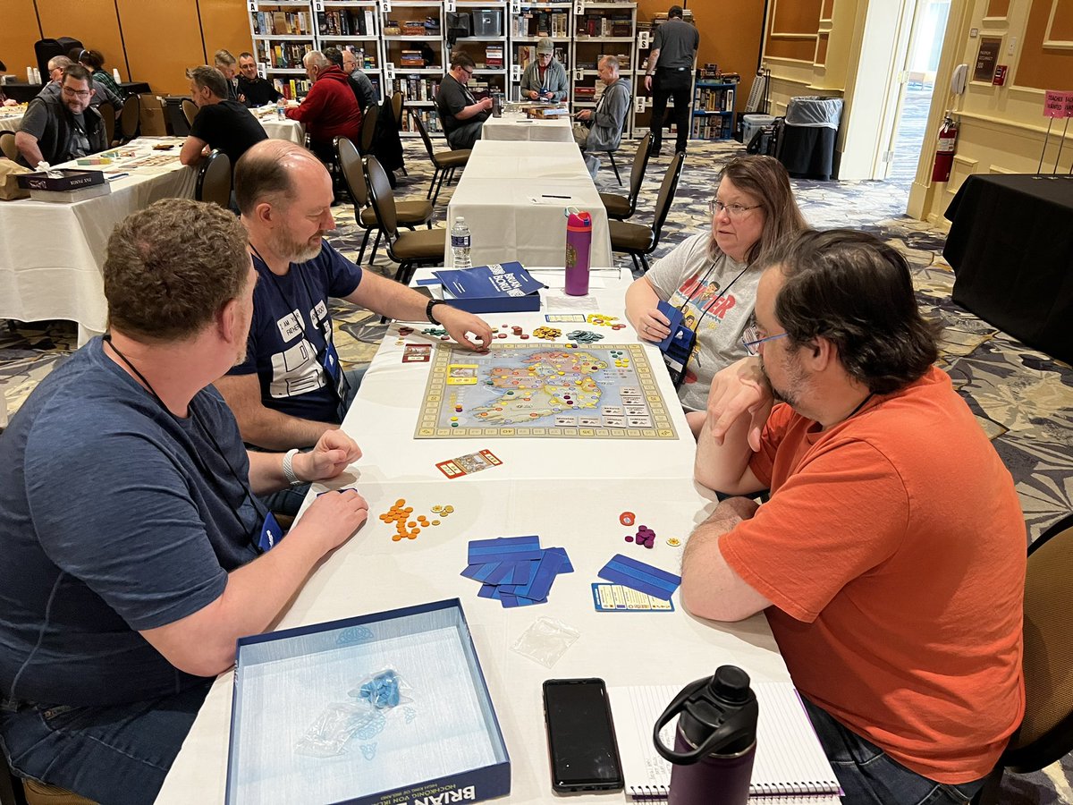 HeavyCardboard's tweet photo. What’s the over under on number of games played by evening in Day 2 of #HeavyCon? A thousand? More? https://t.co/5gcxusLGkk