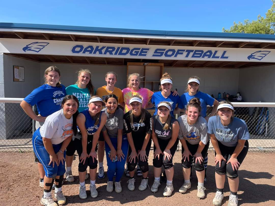 Two time All State and Mrs Softball Runner up <a href="/Sophiawiard_2/">Sophia Wiard</a> gave us a visit today. She shared her thoughts on competing and how much this program has meant to her. Always a great day when we get former players to come back and give back. 

Go Eagles! 🥎🦅

Iron sharpens Iron!