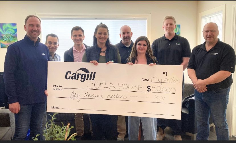 SOFIAHouseYQR's tweet photo. Our ❤️ appreciation to @Cargill for this significant donation of $50,000 to SOFIA House. Cargill is a leader in empowering women in the workplace, in their supply chain &amp; in our community. This donation shows their ongoing commitment to supporting programs that lift women up! https://t.co/4aGu0SaWJw
