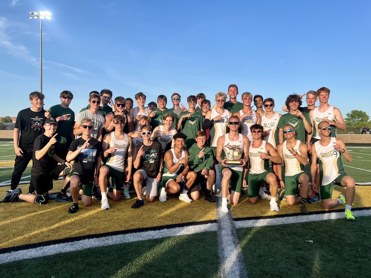 duxsports's tweet photo. Division 1 MITCA Champions! 🏆 Incredibly the Dux tie East Kentwood with 1490.5 points apiece to share the title. https://t.co/U3jOlmyHGQ