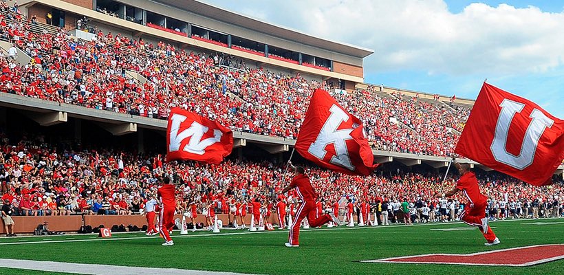 Blessed to receive an offer from Western Kentucky University!! 🔴⚪️ Thank you for the opportunity! @Jamar51Chaney #AG2G #ClimbWithUs @ArmondSr @GregBiggins @ChadSimmons_
@BrandonHuffman @MrGriffin22 @MDFootball