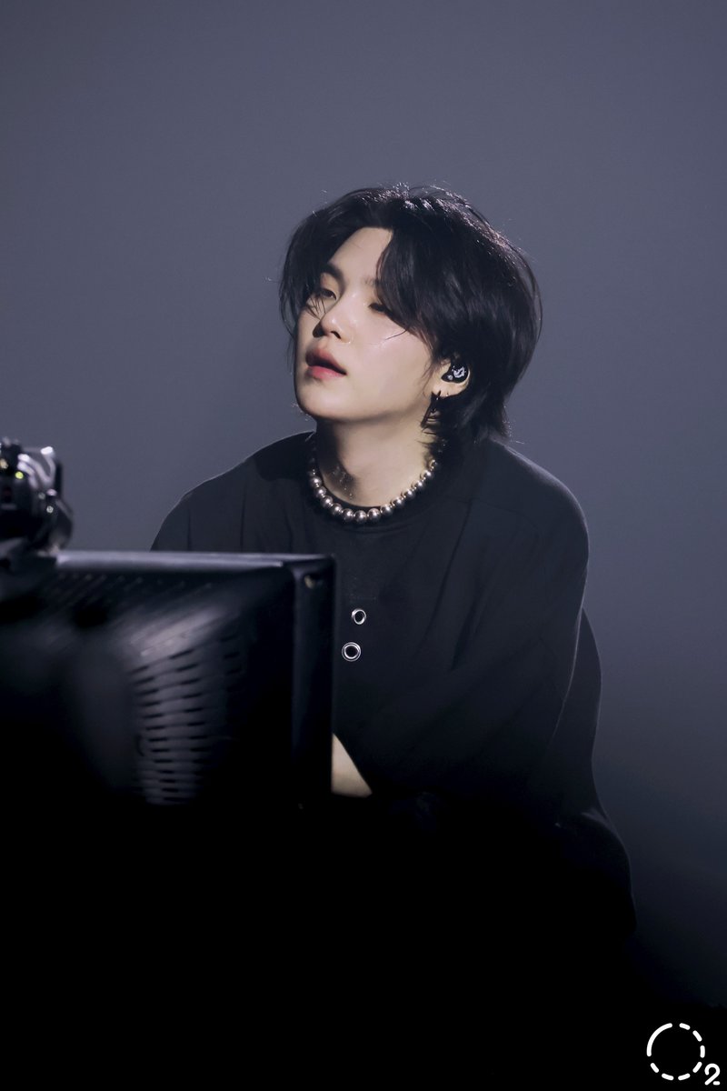 new_moon_suga's tweet photo. 🖤 https://t.co/ae5X3OBFZx