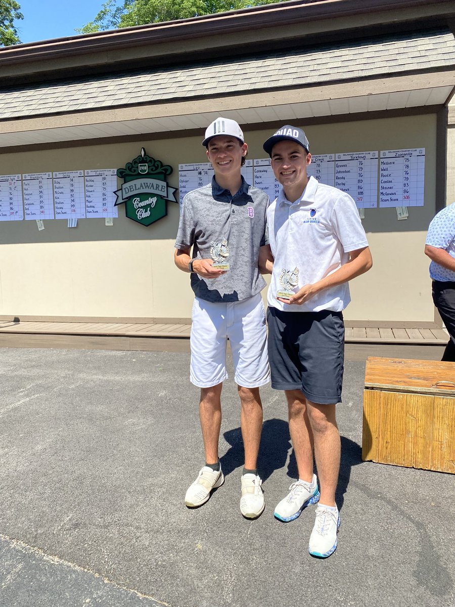 @MaverickConaway @happygilmore_44 (great to see him) make a ton of 🐥’s today, they end up tying each other for T2. Both great players w/ 🕶️ bright futures! @indianahsgolf @TiptonHS @drrobbell @fitgarageindy @BrentNicoson