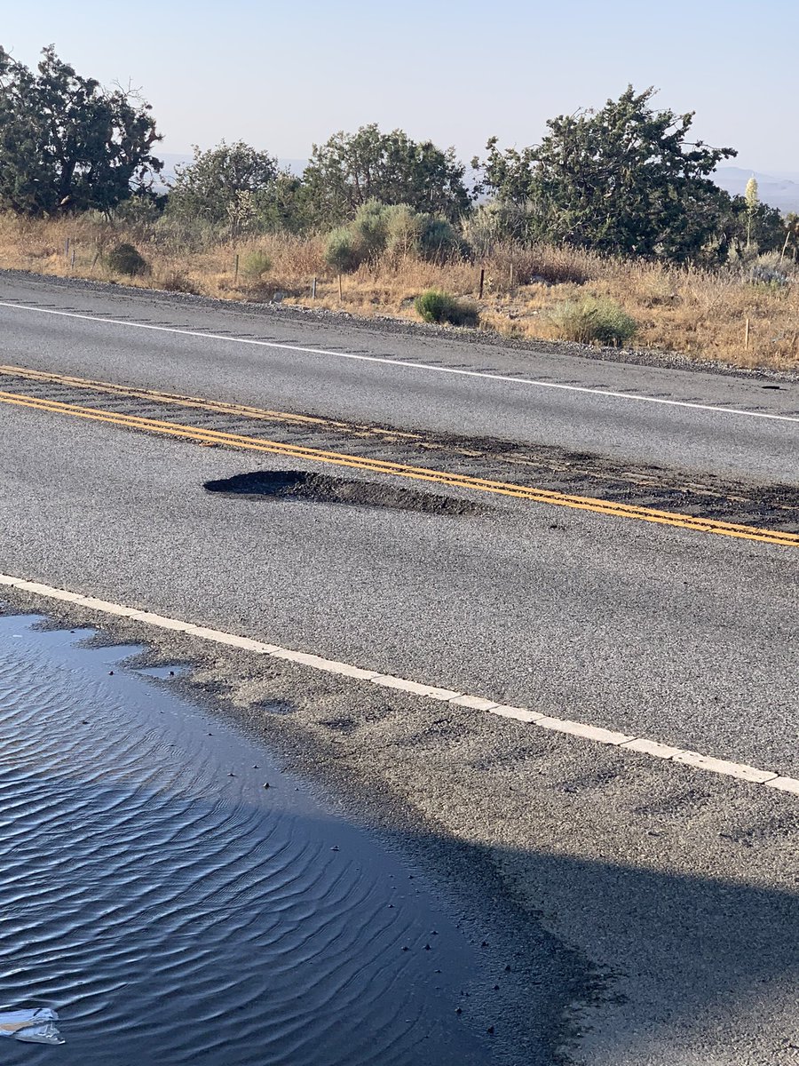 bizzarefall's tweet image. If you are thinking of purchasing an @Acura they don’t come with spare tires. You get a nifty little air pump which doesn’t do much if you hit a giant pothole and trash the wheel. Acura Roadside had been complete trash. Sitting in the middle of nowhere in the hi-des