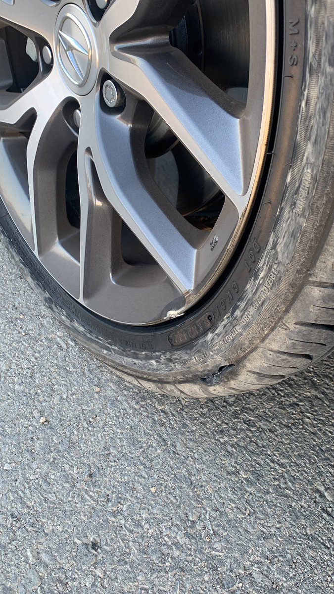 bizzarefall's tweet image. If you are thinking of purchasing an @Acura they don’t come with spare tires. You get a nifty little air pump which doesn’t do much if you hit a giant pothole and trash the wheel. Acura Roadside had been complete trash. Sitting in the middle of nowhere in the hi-des