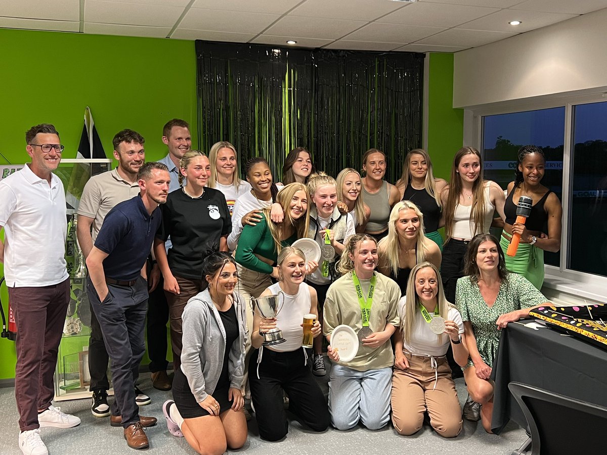 These girls, this club!.. @FGRFC_Women  Last night marked my final goodbye to this incredible bunch of footballers. I had the best season with some great memories. 
 I now look forward to my new challenge next season 👏⚽️ Thank you so much girls 🤛 #WeAreFGR 💚