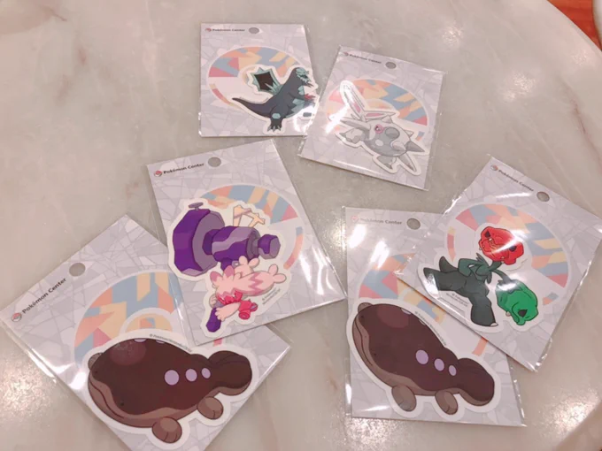 パルデアポケステッカーハアハア…揃ったぞ