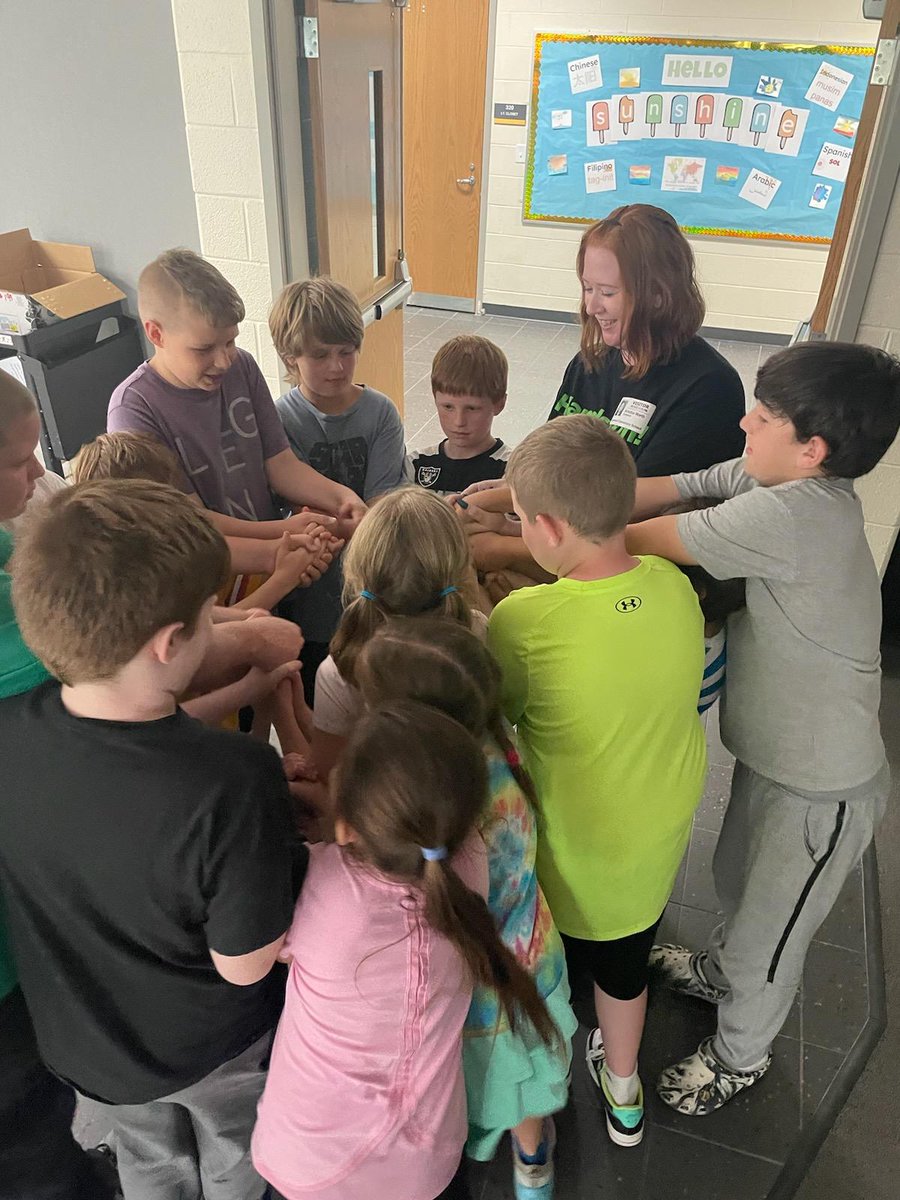 fmteducare's tweet image. And, that&apos;s a wrap for Science Club! #ScienceIsAmazing #LearningWhileHavingFun #ScienceClub #ThanksMsKrissy #ThanksMrTerry 
Thanks @visithandson