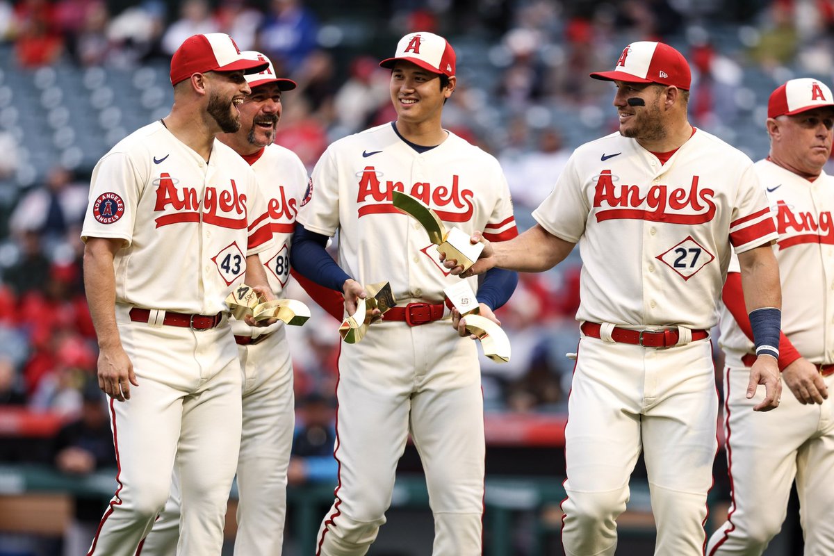 Angels tweet picture