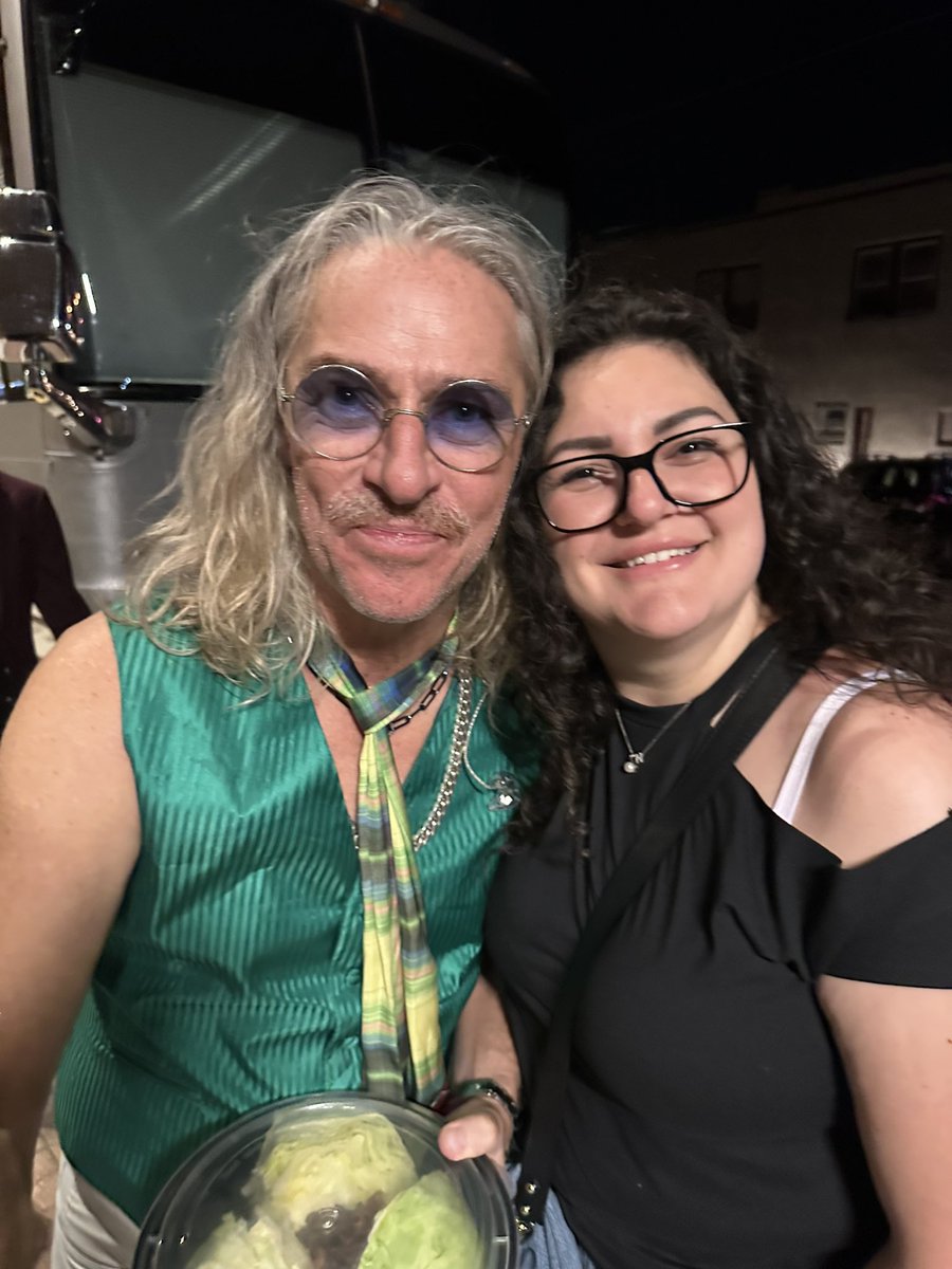 nikkimarlene's tweet photo. Thank you for tonight @CollectiveSoul 🫶🏼 it's been 4 years since my last concert and I couldn't be happier to kick off my concert tour with you guys ✌🏼#masksoff #collectivesoul #igotalongwaytorun https://t.co/QDiLXTc7Us