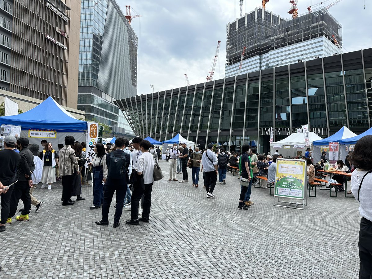 877lima's tweet image. リマです（╹◡╹）

今日と明日はウメキタ広場でおおさかもんマルシェに参加しています！！

ぜひお越しください〜！
待ってまーす！！