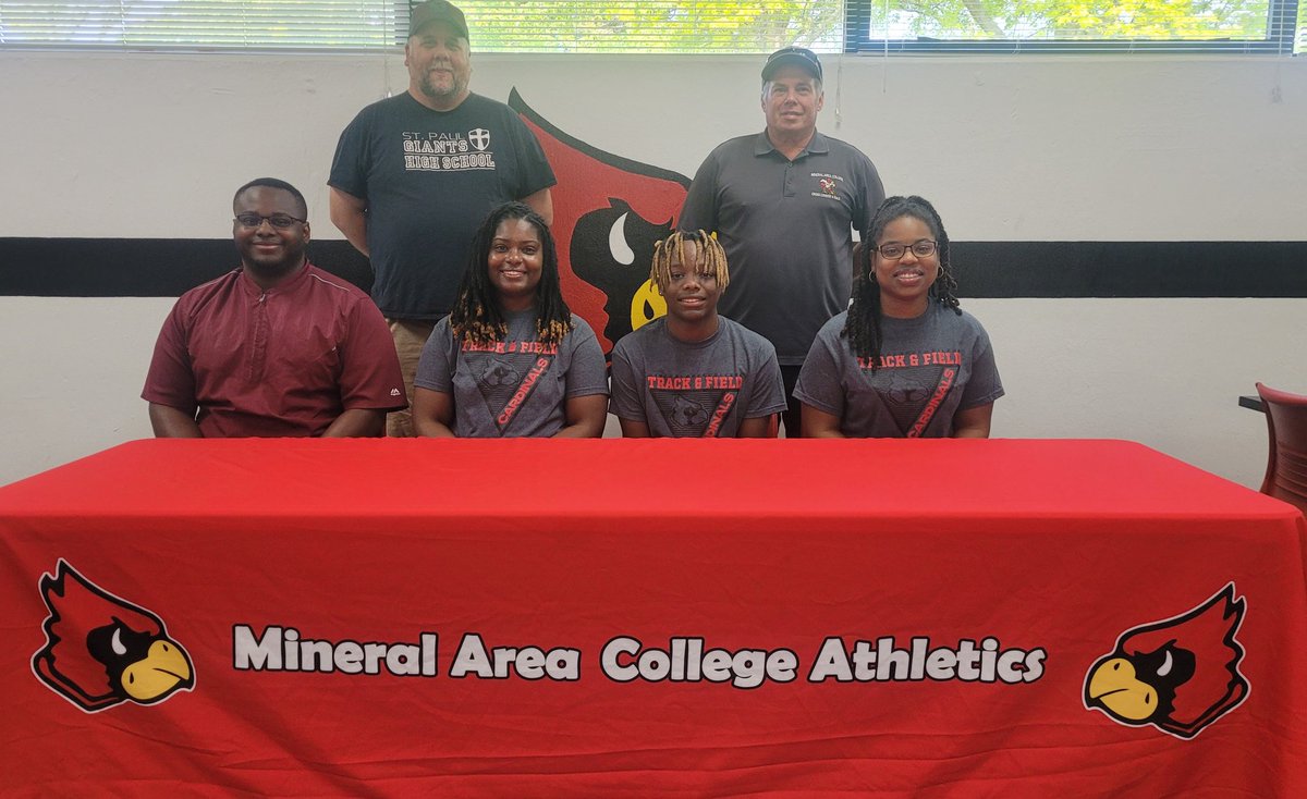 Bringing his sprinting talent to the
 <a href="/MACRunningCards/">MAC CC/Track</a>
For the 23-24 school year is <a href="/StPaulluthHS/">St Paul High School</a> Senior DeVontae Minor. Welcome DeVontae, we are excited to see what you can accomplish!
<a href="/MAC_Cards/">Mineral Area Athletics</a> 
<a href="/MineralAreaCC/">Mineral Area College</a>