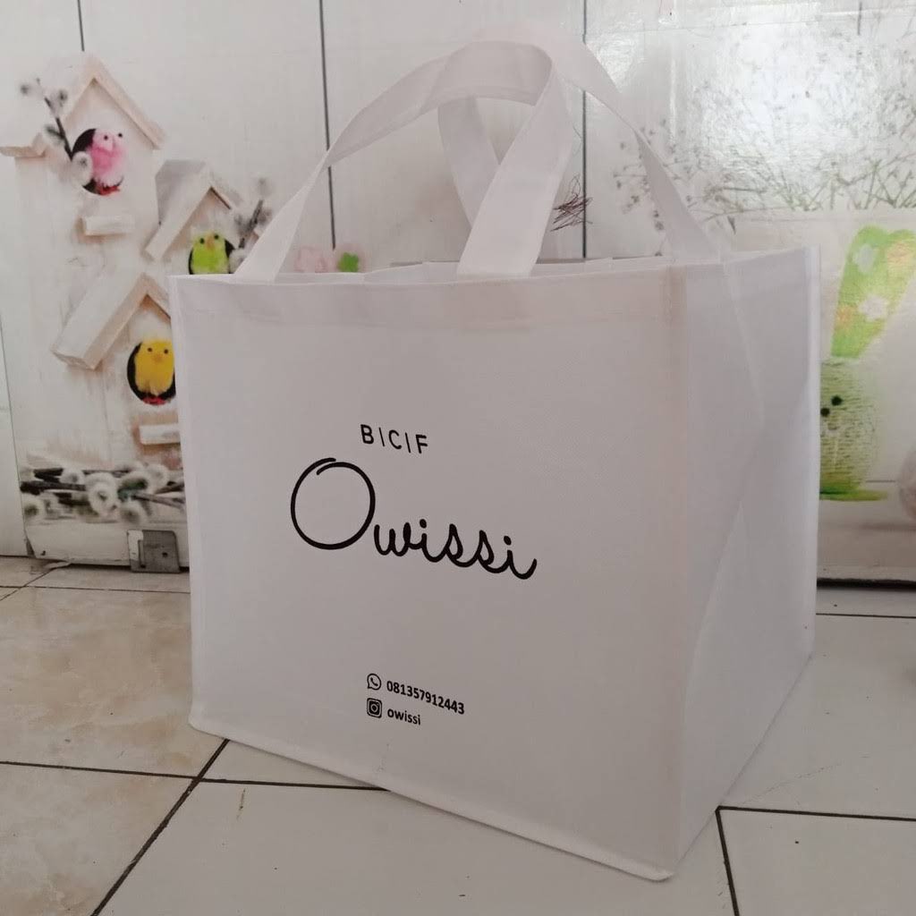 LiaGBC's tweet photo. Guys, ada yang tau ga kalau mau donasi atau recycle spunbond bag (tas belanja) tuh kemana? https://t.co/xLKdSzTbsa