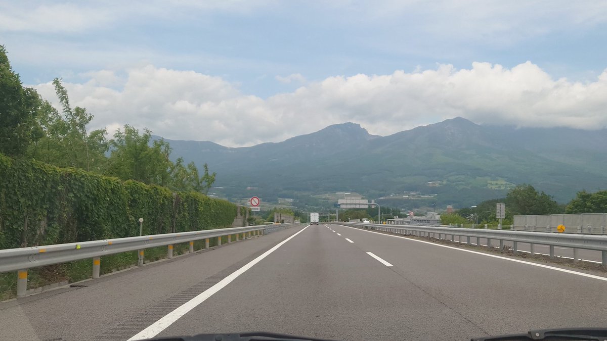 上信越自動車道（佐久市）走行中🚙